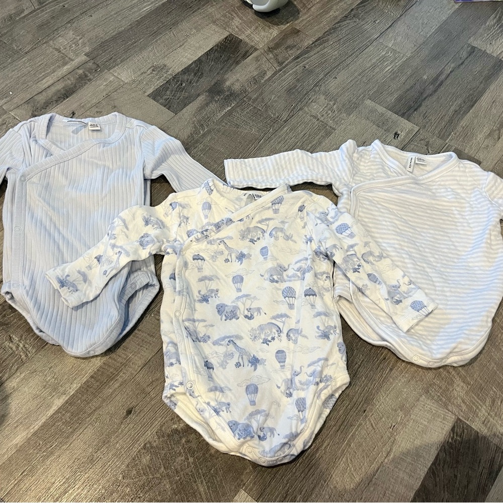 Janie and Jack Blue and White Baby Bodysuit Set with Pants 6-12 months